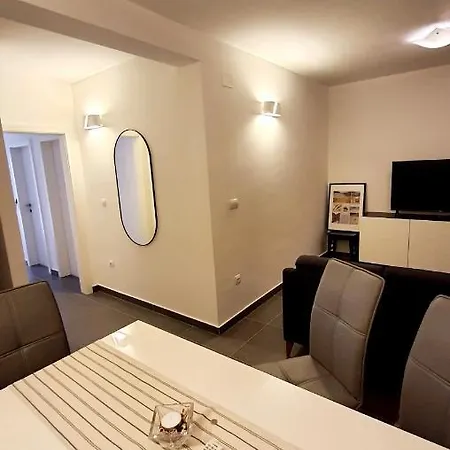 Apartment With Sea View