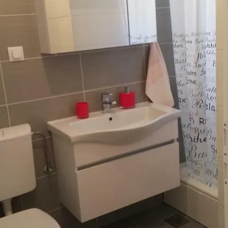 With Sea View Lägenhet