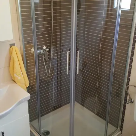 With Sea View Lägenhet